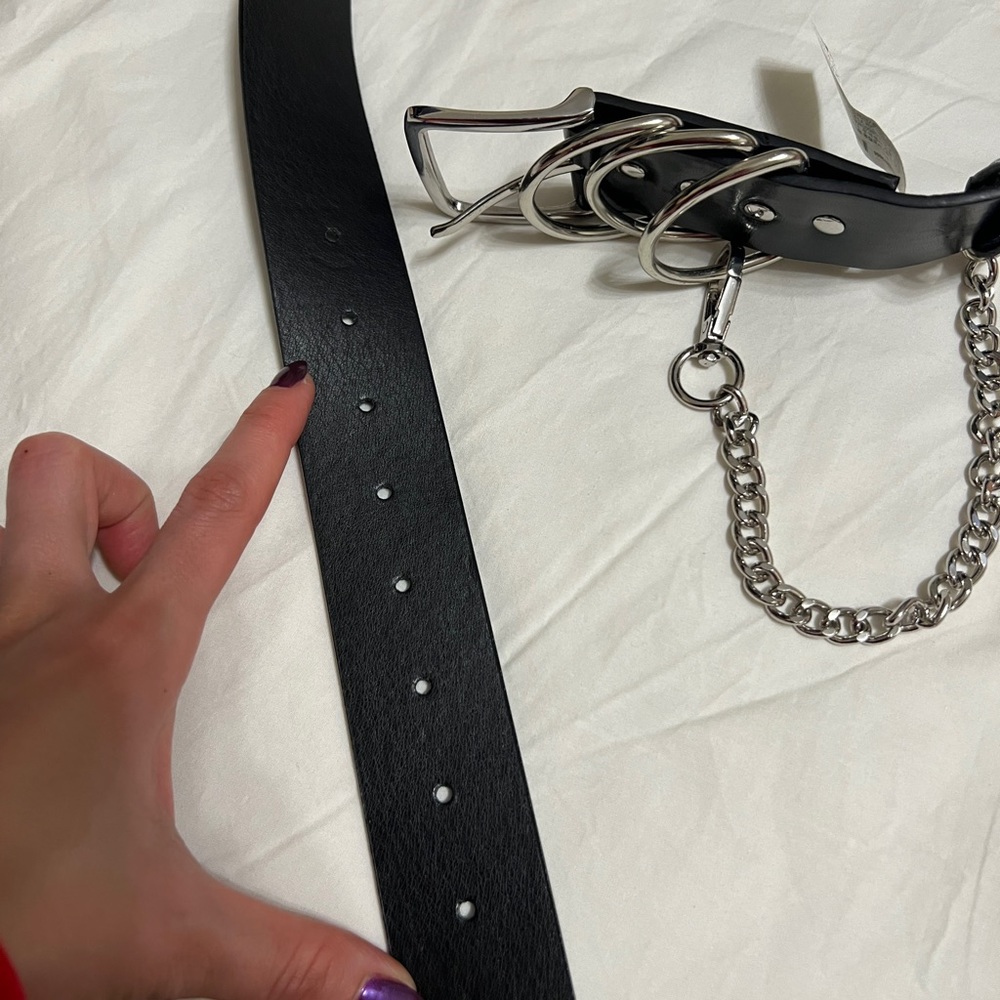 BERSHKA CHAIN BELT - Picture 8 of 9